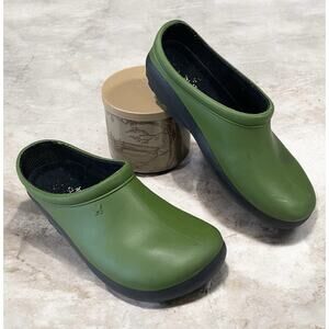 Sloggers Garden Shoes Women’s 7 Slip On Clogs Mules Green Casual Waterproof